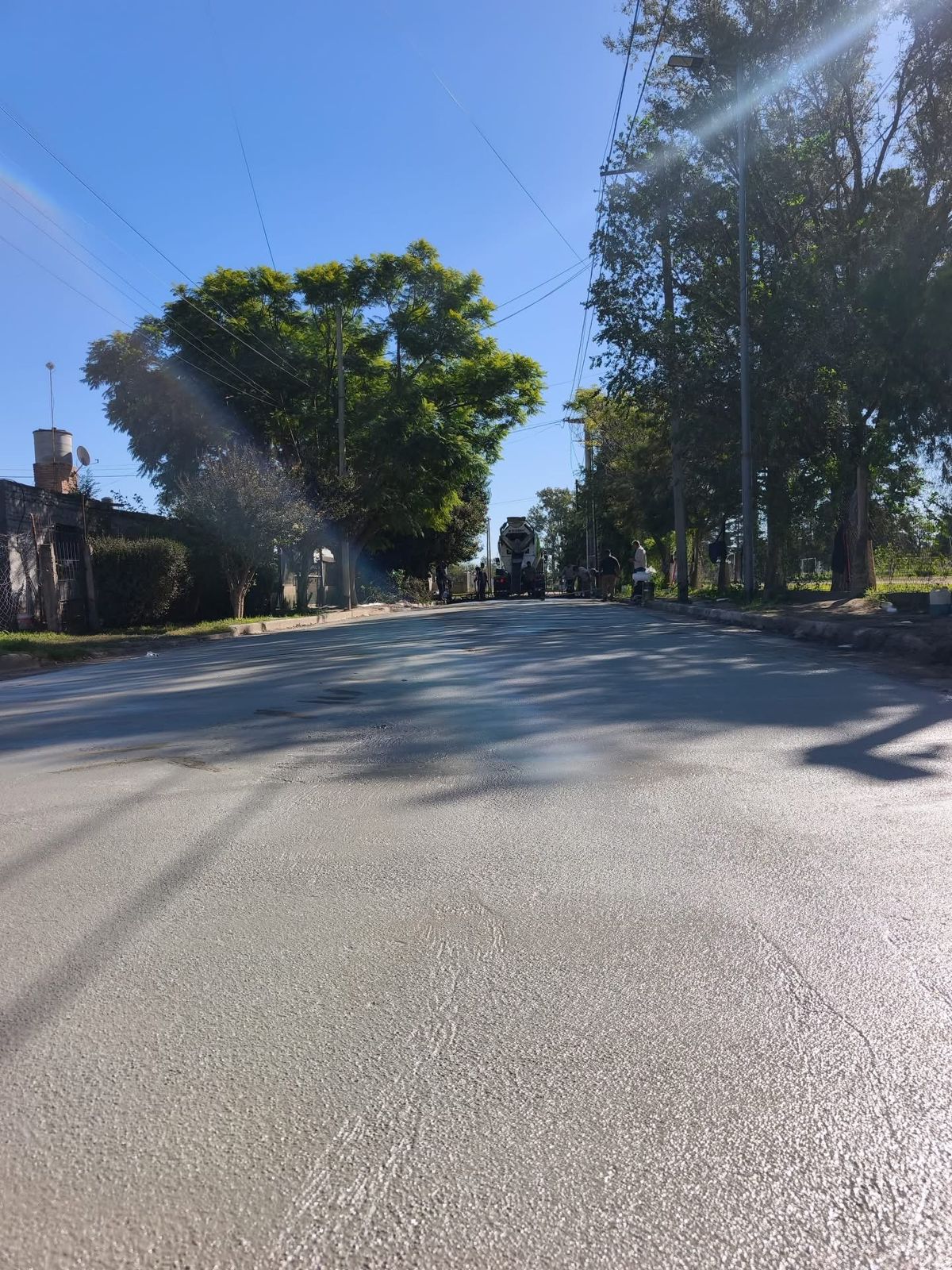 El intendente Mazzalay recorrió la obra en calle Tucumán