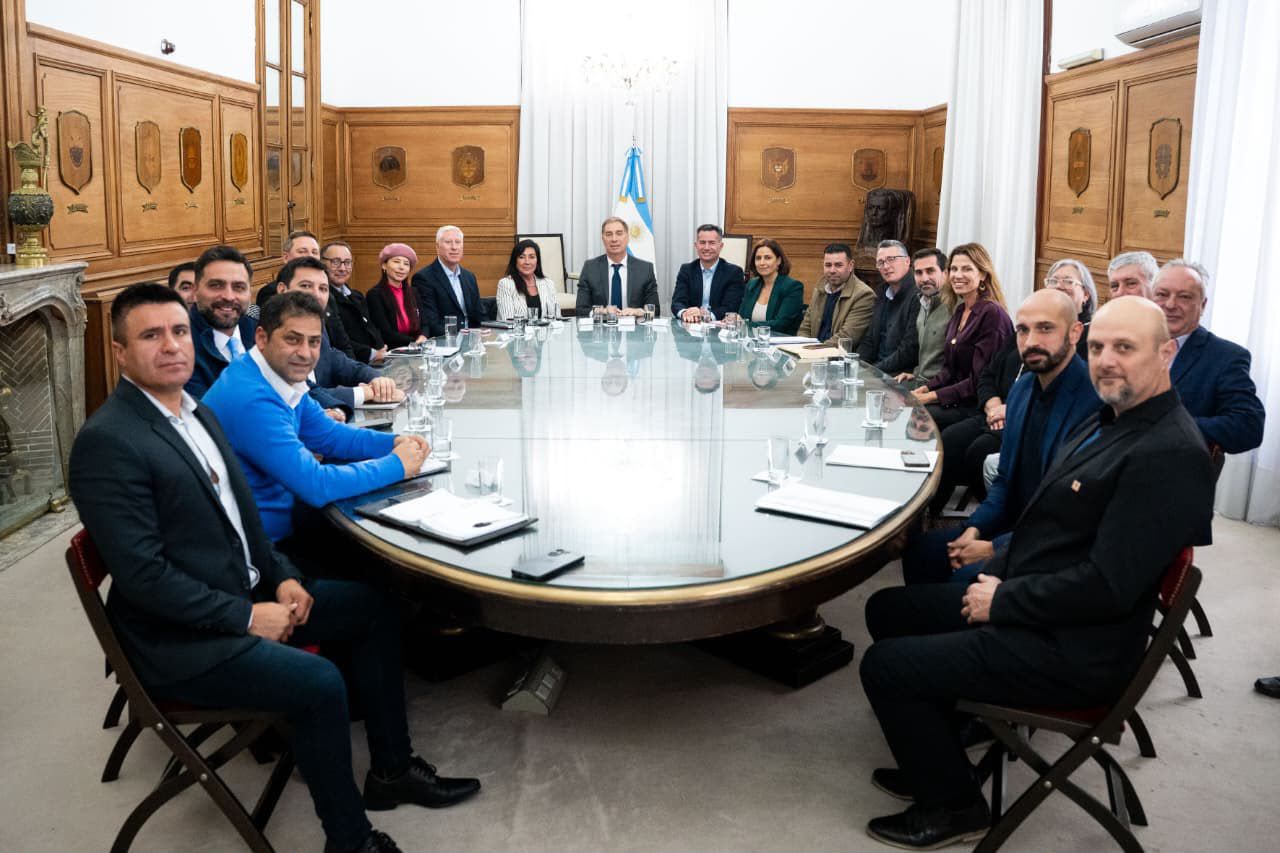 La foto que confirmó el peso político de Lemos en Córdoba