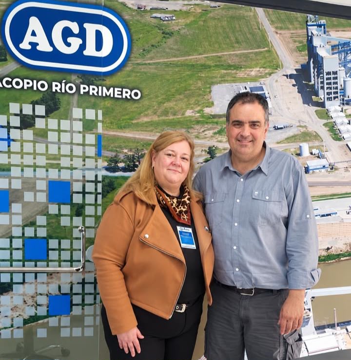 Karina Lucente continúa recorriendo el departamento Río Primero junto al sector empresarial y comercial
