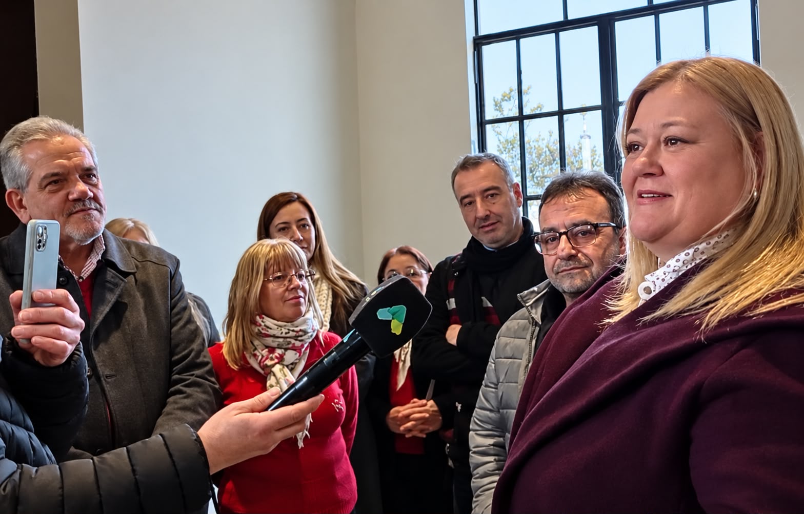 El intendente Daniel Kieffer y Karina Lucente, jefa de la Agencia del departamento Río Primero, inauguraron el nuevo Punto PAMI en Villa Santa Rosa